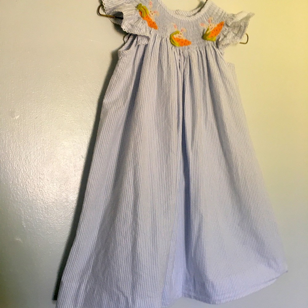 Girl smocked seersucker dress with bunnies size 4t